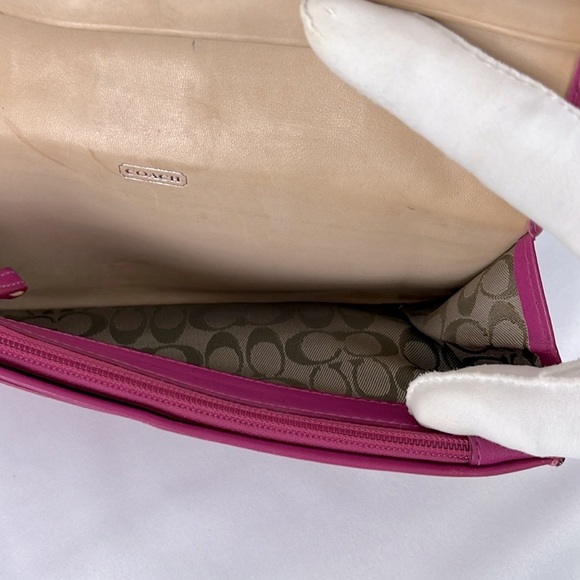 Coach Soho Pink Leather Long Buckle Wallet with Snap Closure Vachetta Interior - Picture 11 of 16